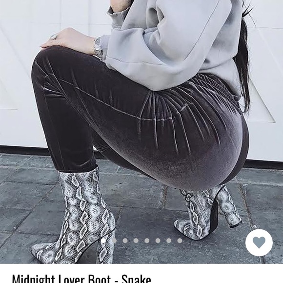 Snakeskin Heel Boots - Picture 4 of 4